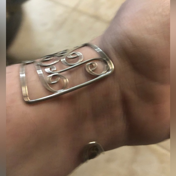 Unique Triangular Filigree Cuff Bracelet- 718 $40 or $35 w/offer - Picture 4 of 4